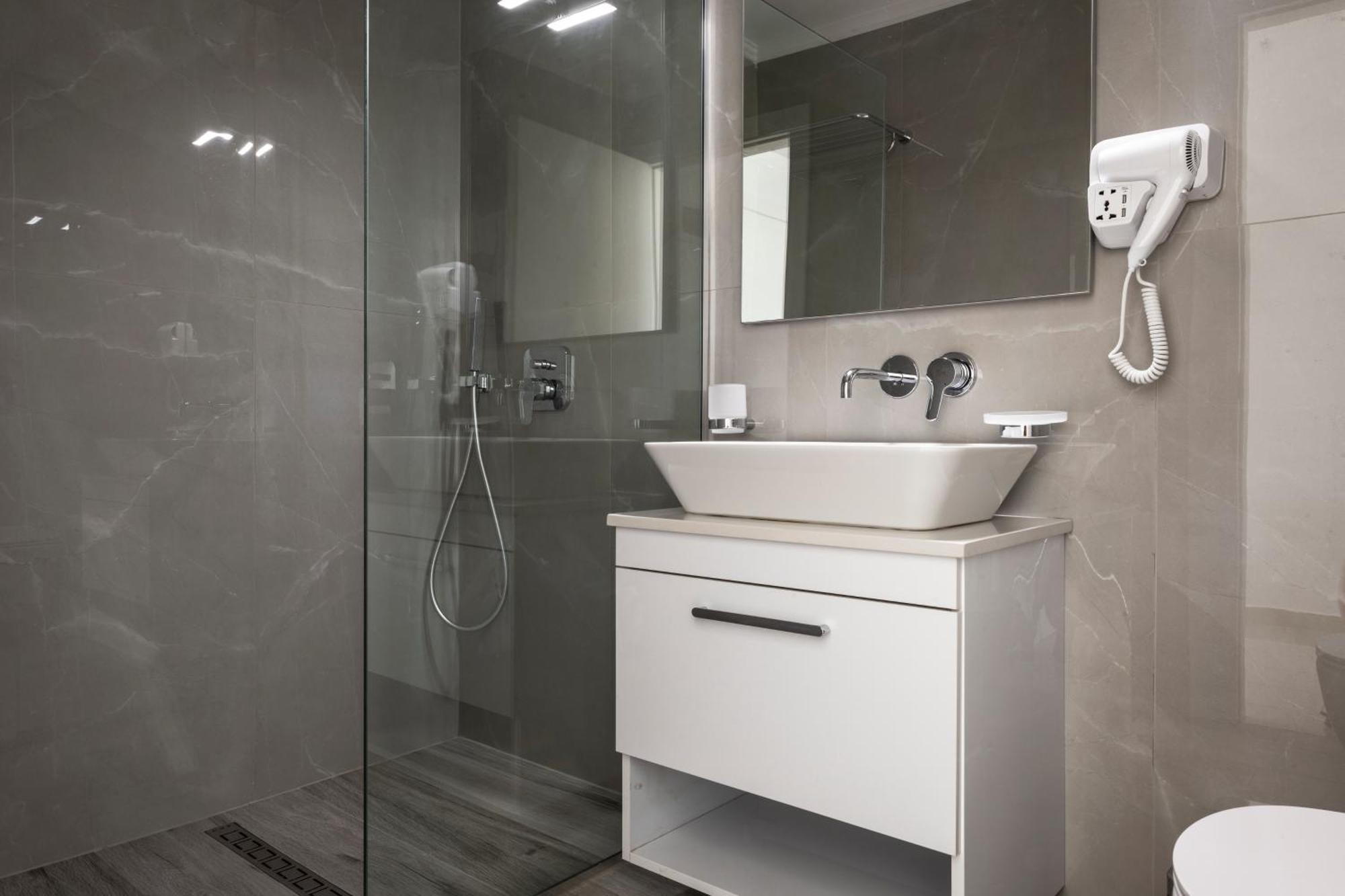 Ionio Rooms Himara Kültér fotó