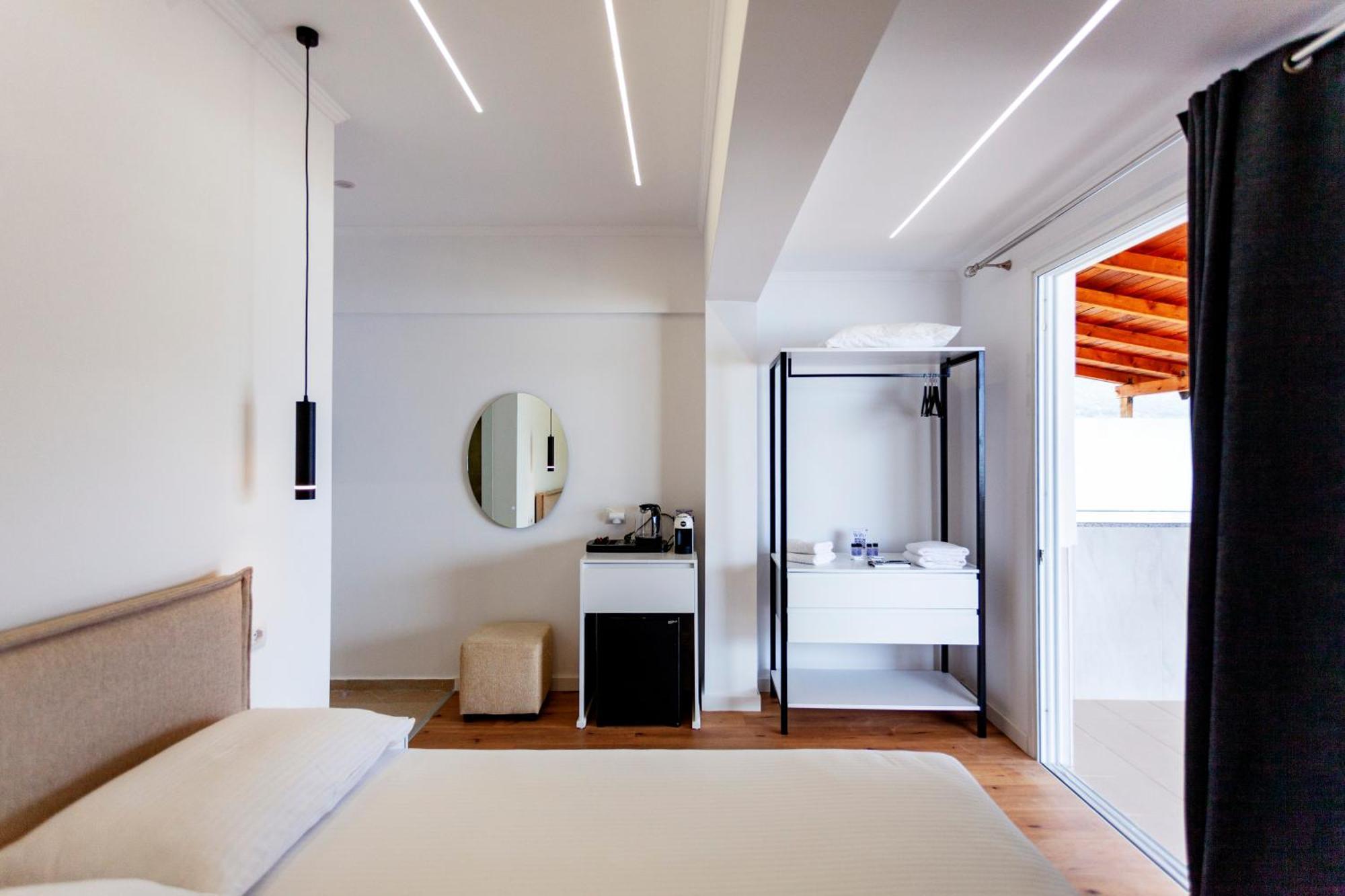 Ionio Rooms Himara Kültér fotó